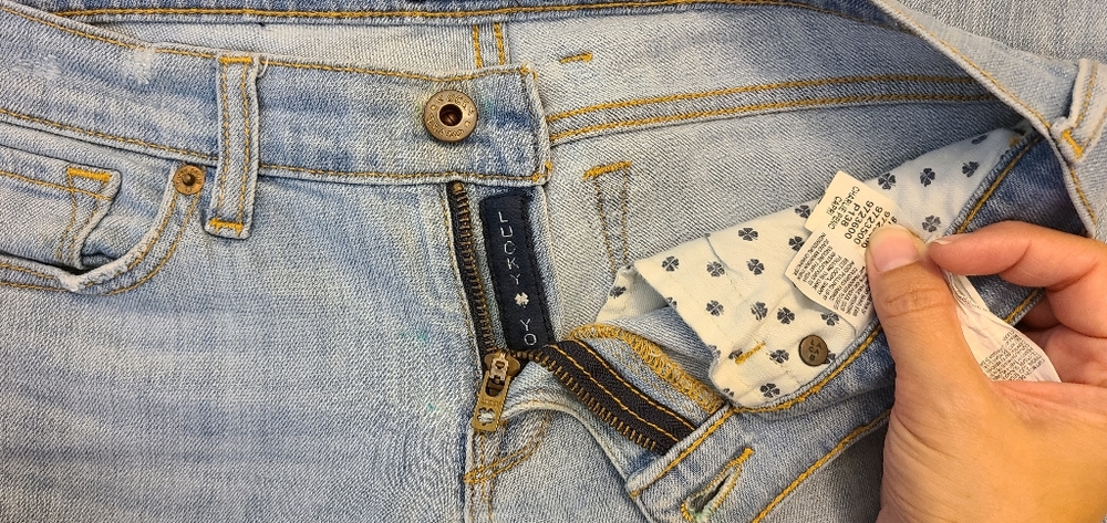 Lucky Brand jeans Charlie : pencil Capri - Picture 2 of 5